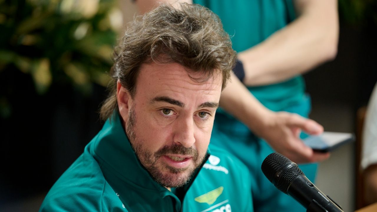 Alonso niega que Aston Martin y Honda hayan perdido el rumbo: «Otro tema es si podemos revelar los detalles»