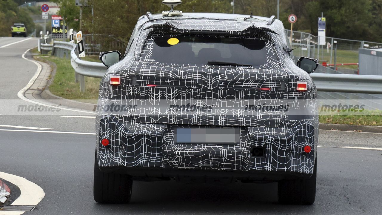 Vista posterior del futuro BMW X5 M