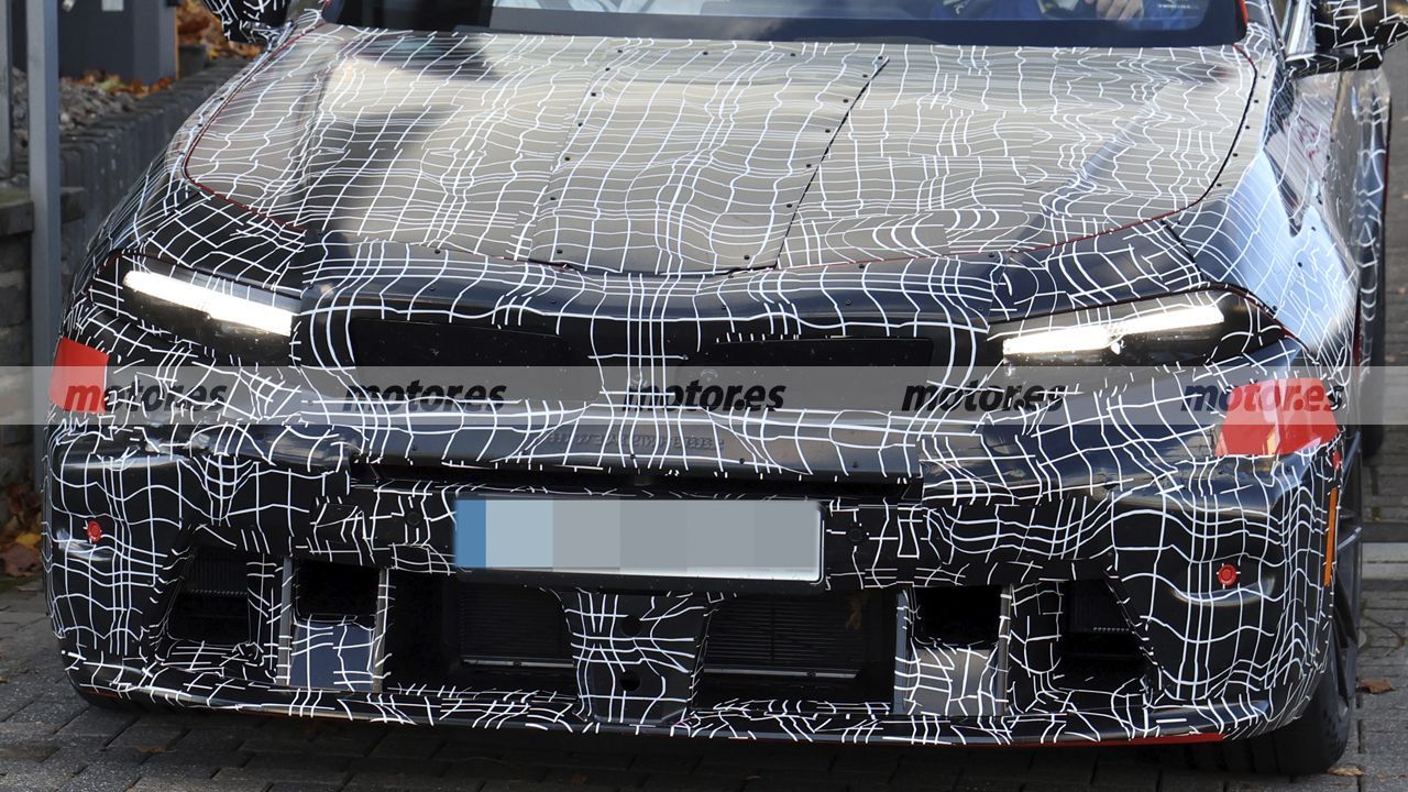Frontal del prototipo del BMW M5 Berlina 2028