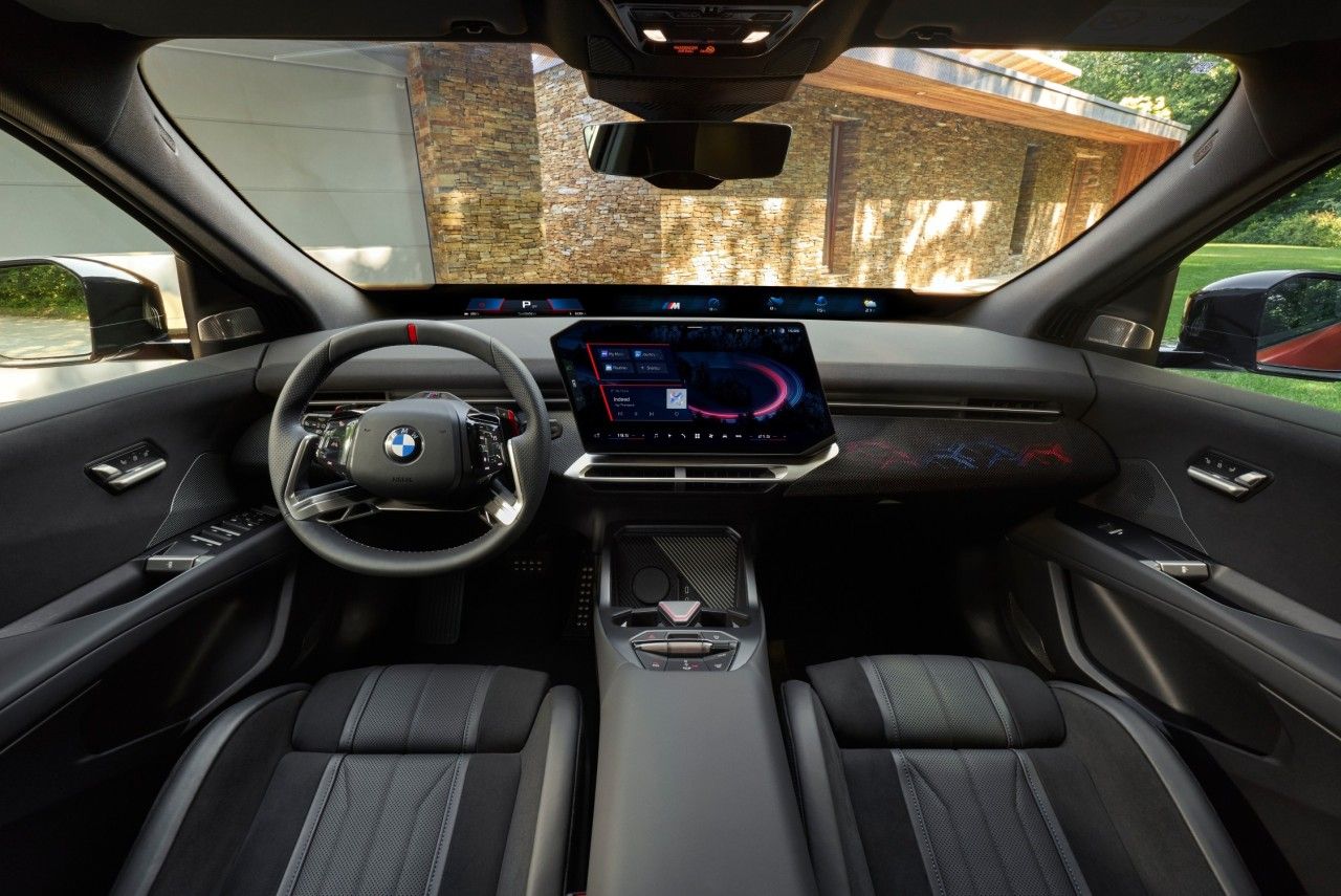 Interior del nuevo BMW iX4