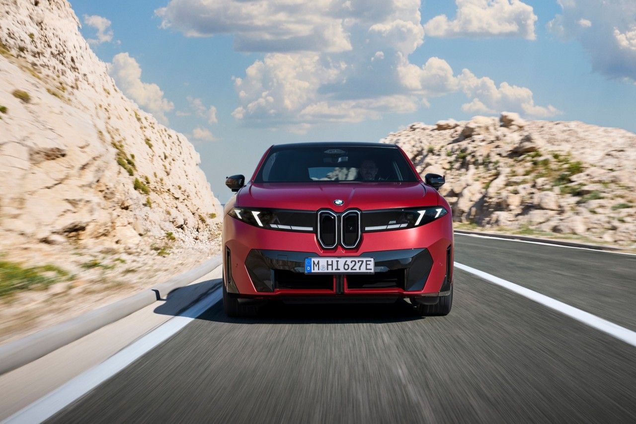 Frontal del BMW iX4