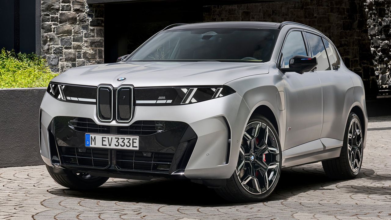 Vista frontal del nuevo BMW X6 M60e xDrive