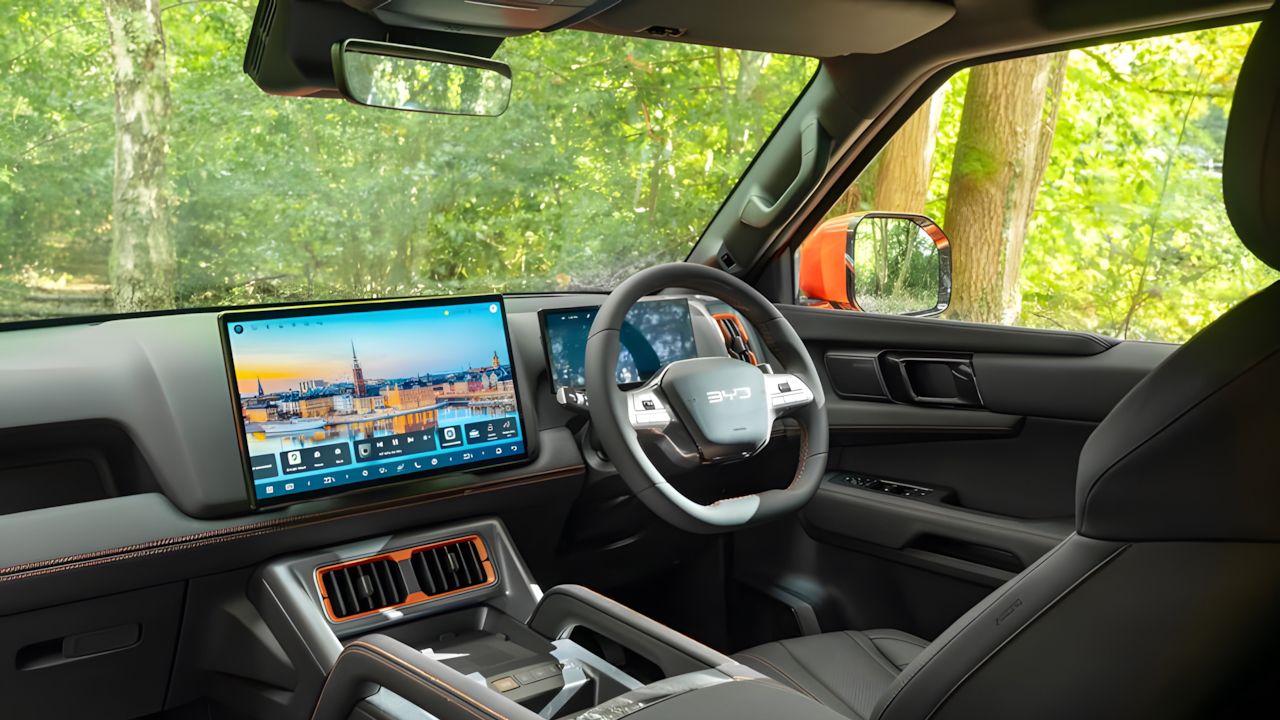 Interior del BYD Shark