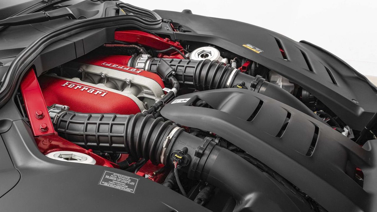 Ferrari reduce al 20 % su apuesta por el eléctrico y recupera una tecnología que parecía condenada a desaparecer