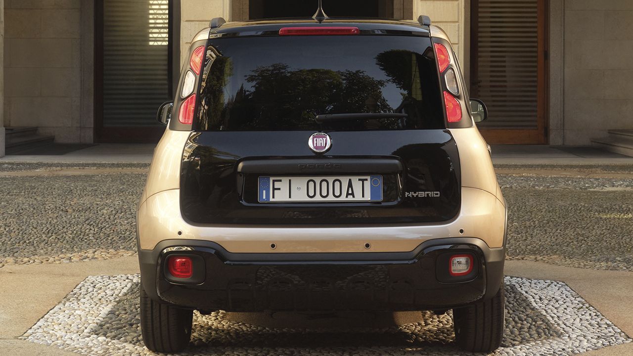 Vista trasera del nuevo FIAT Pandina Tributo Autobianchi