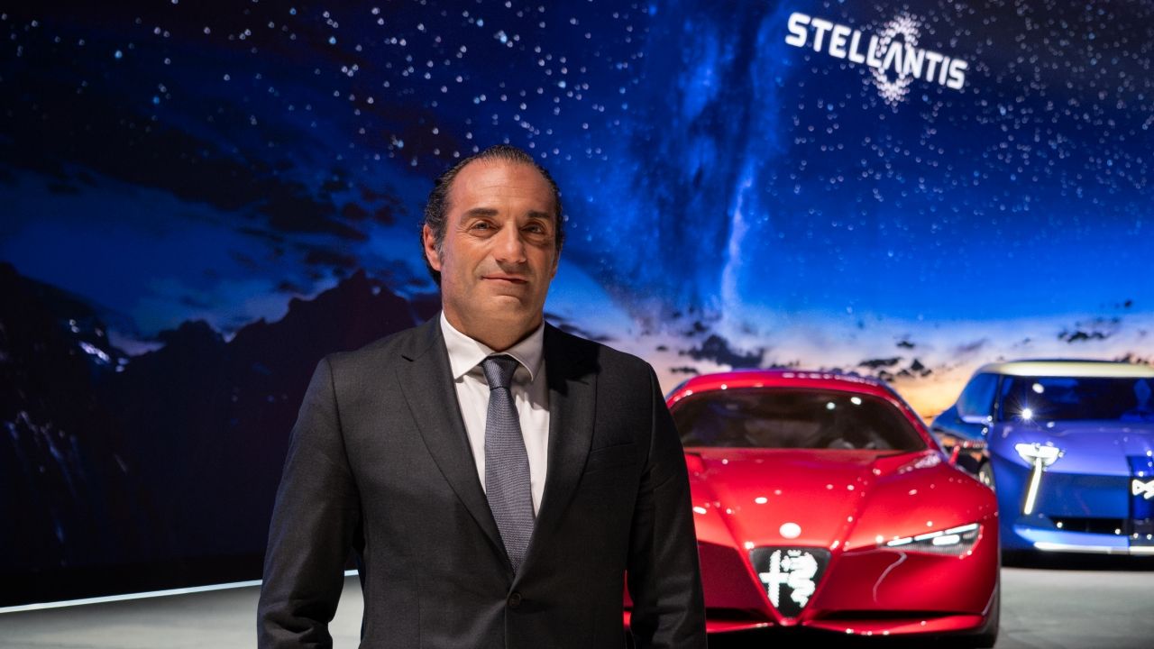 Filosa, CEO de Stellantis, sobre vender Maserati y separar marcas: «En absoluto»