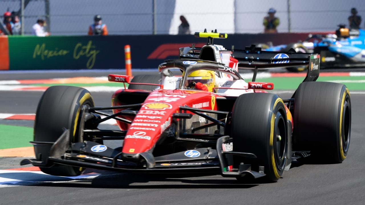 Desastre de Aston Martin en la clasificación de México, Sainz da el máximo y Hamilton se lleva la pole