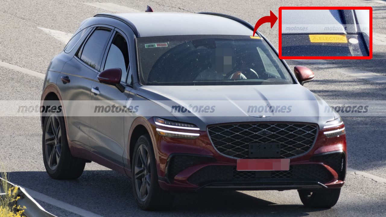 El Genesis GV70 EREV apunta a los 900 km de autonomía y estas fotos espía revelan cómo lo hará