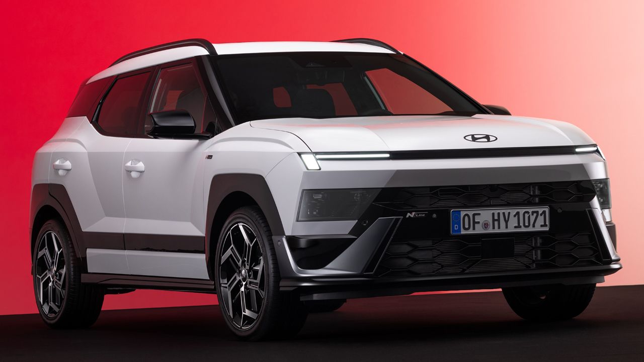 El Hyundai BAYON cambia por completo, estrena un interior más tecnológico y confirma una versión híbrida en 2027