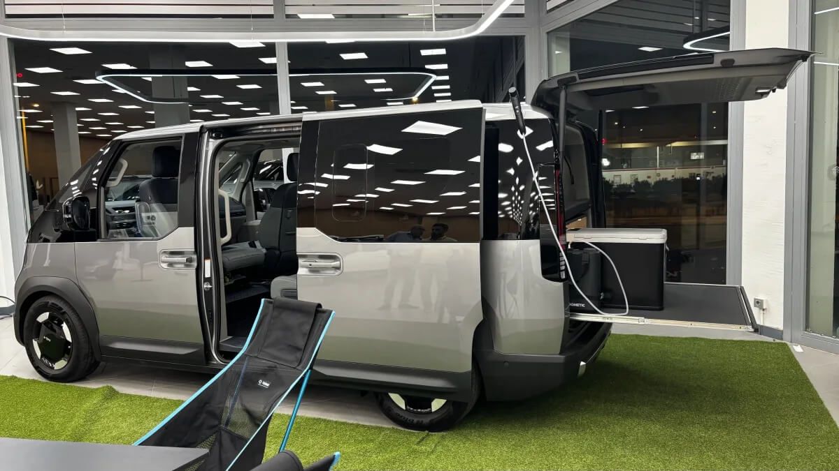 La Kia PV5 Passenger en su versión Camper