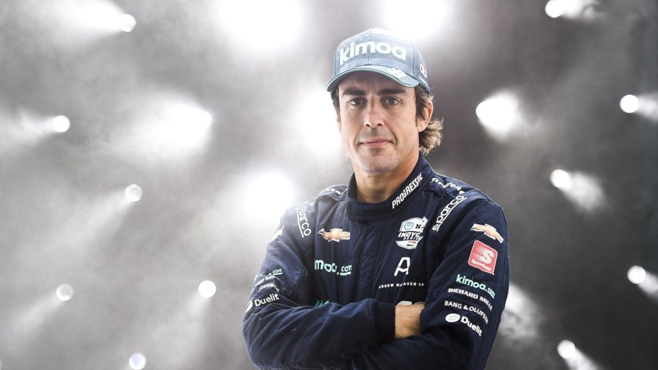 IndyCar sopesa buscar un piloto invitado para Barcelona... ¿será Fernando Alonso?