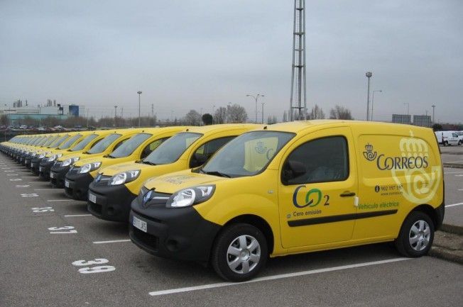 Empresas como Correos ya han apostado por el coche eléctrico