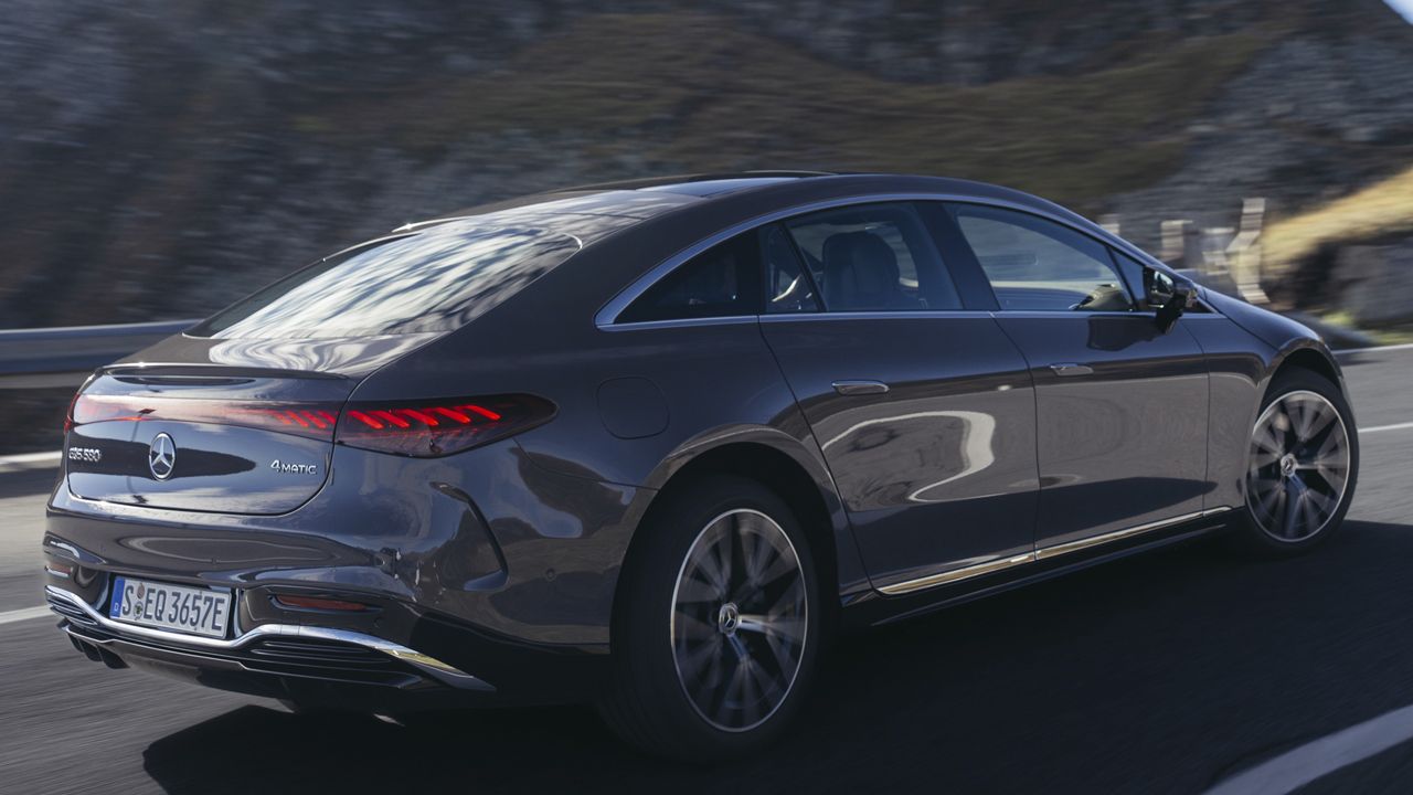 Mercedes EQS 2027