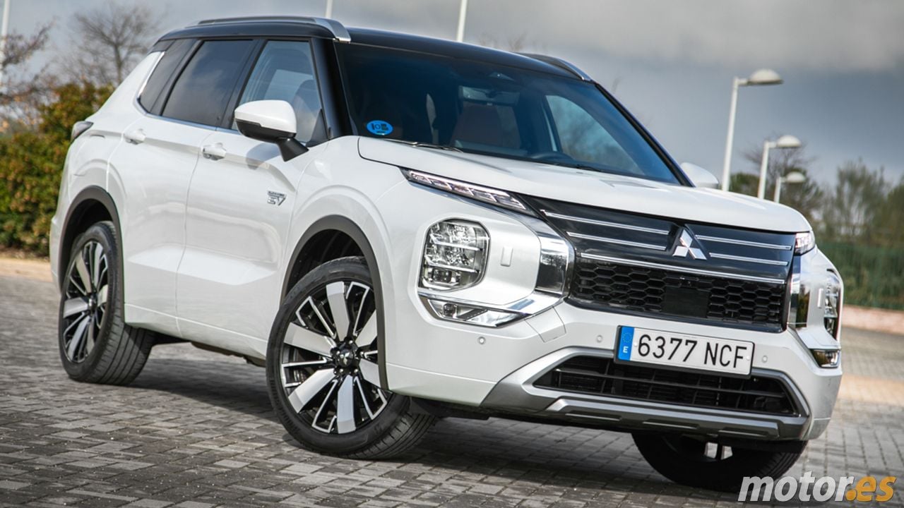El Mitsubishi Outlander 2027 ya tiene precios, la gama se renueva con un nuevo e importante acabado