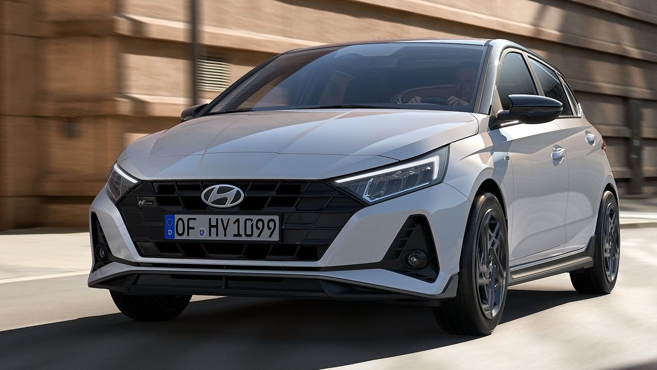 Con 5.500 € de descuento el Hyundai i20 ya es tan barato como el MG3 de gasolina, y tiene un motor turbo que consume menos