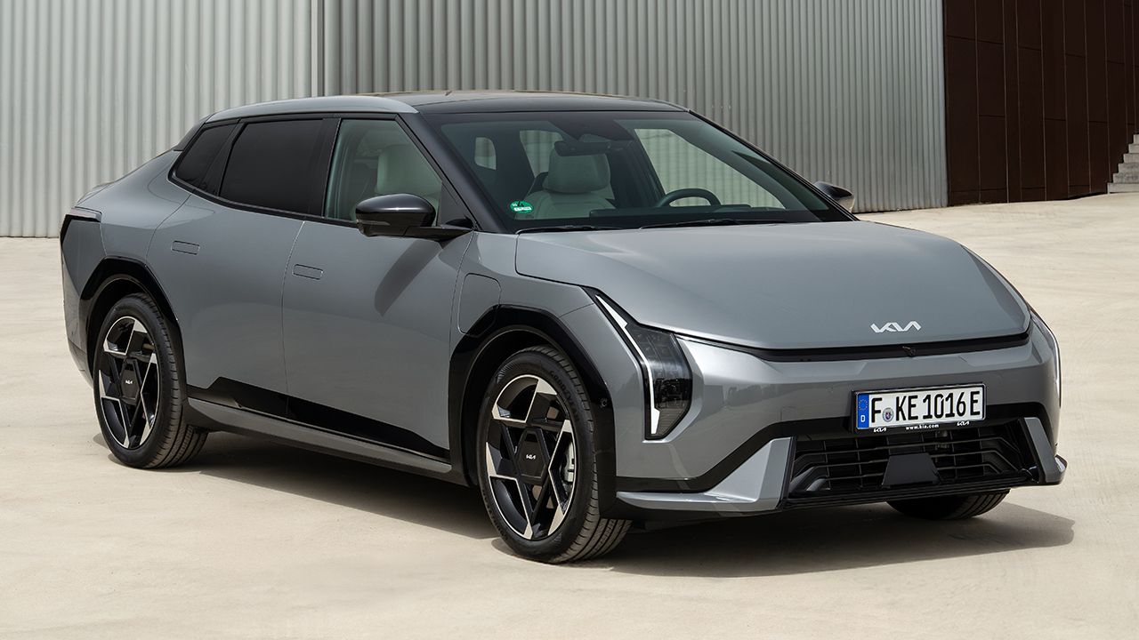 7.900 € de descuento, 204 CV y 456 km de autonomía, el KIA EV4 Fastback se pone a tiro con un precio más barato