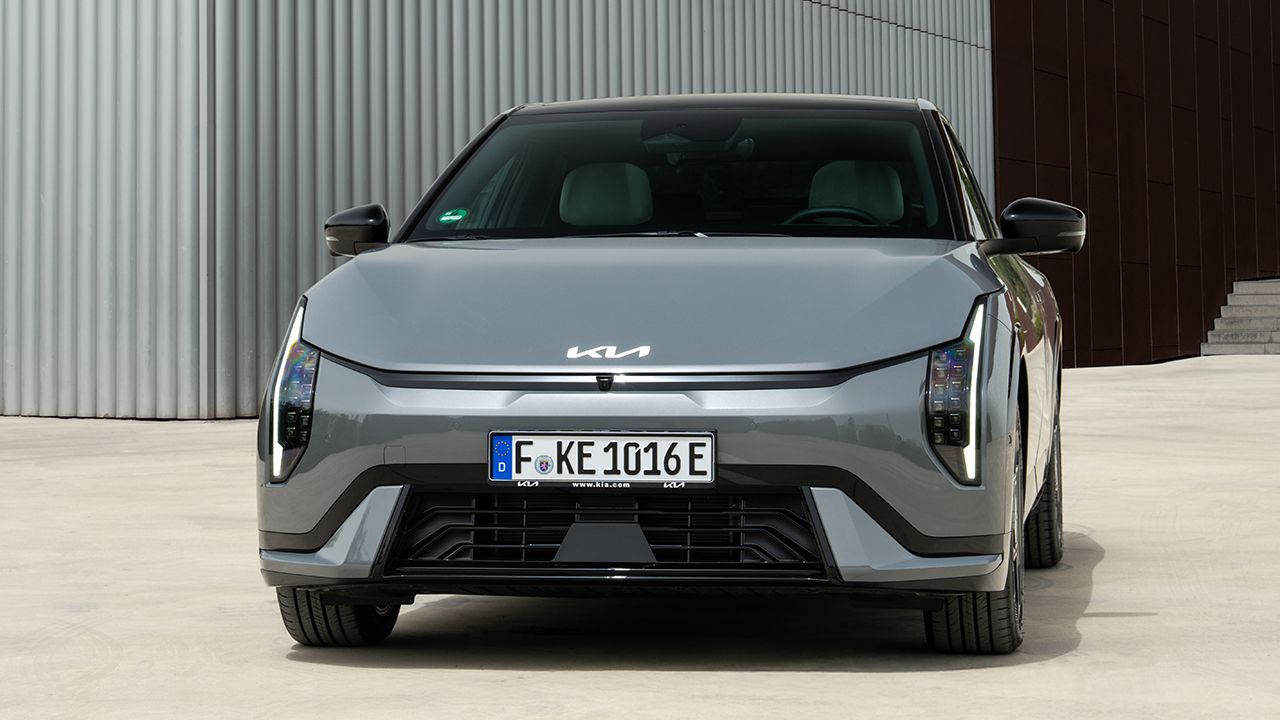 KIA EV4 Fastback - frontal