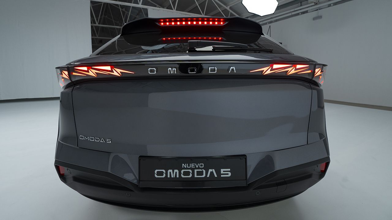 Https://cdn-images. Motor. Es/image/m/1320w/fotos-noticias/2026/10/omoda-5-2027-2026116949-1791716454_4. Jpg