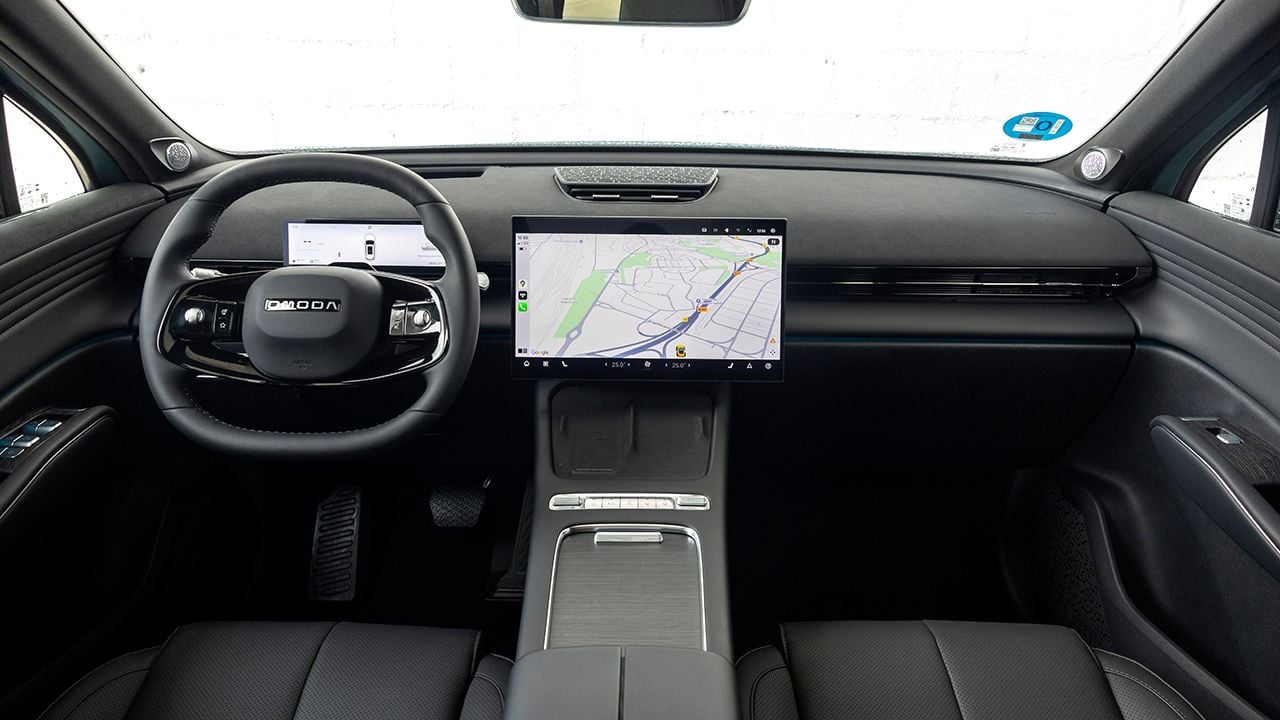 Omoda 7 SHS - interior