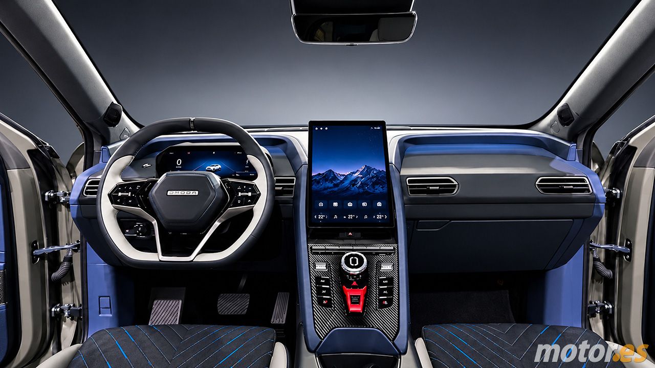 Vista interior del nuevo Omoda X con instrumentación digital y pantalla táctil central