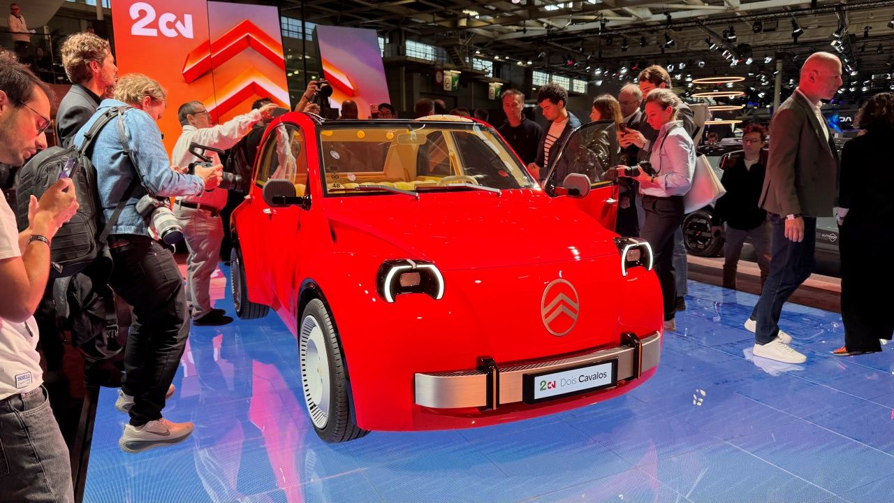 El Citroën 2CV Concept en el Salón de París.