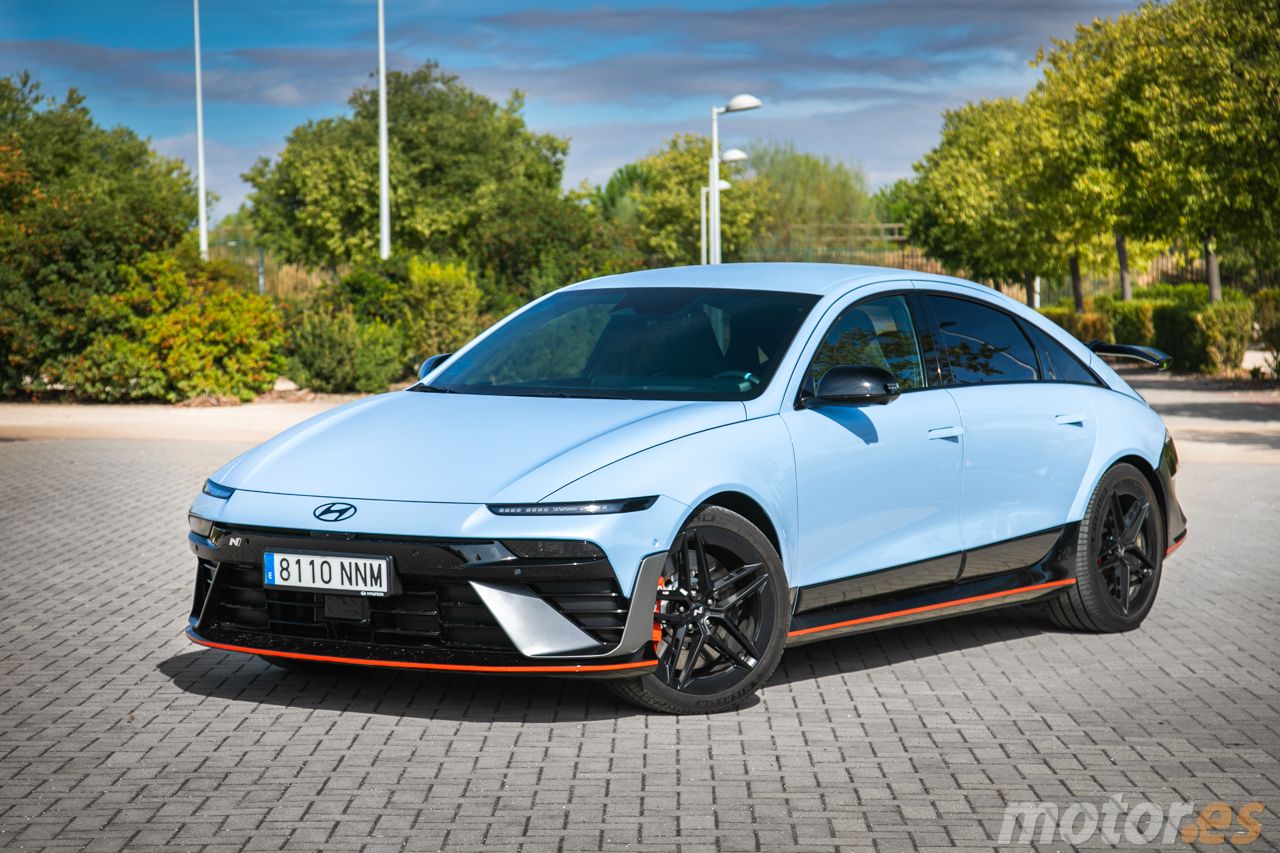 Hyundai no ha querido camuflar o disimular al más radical de sus coches eléctricos.