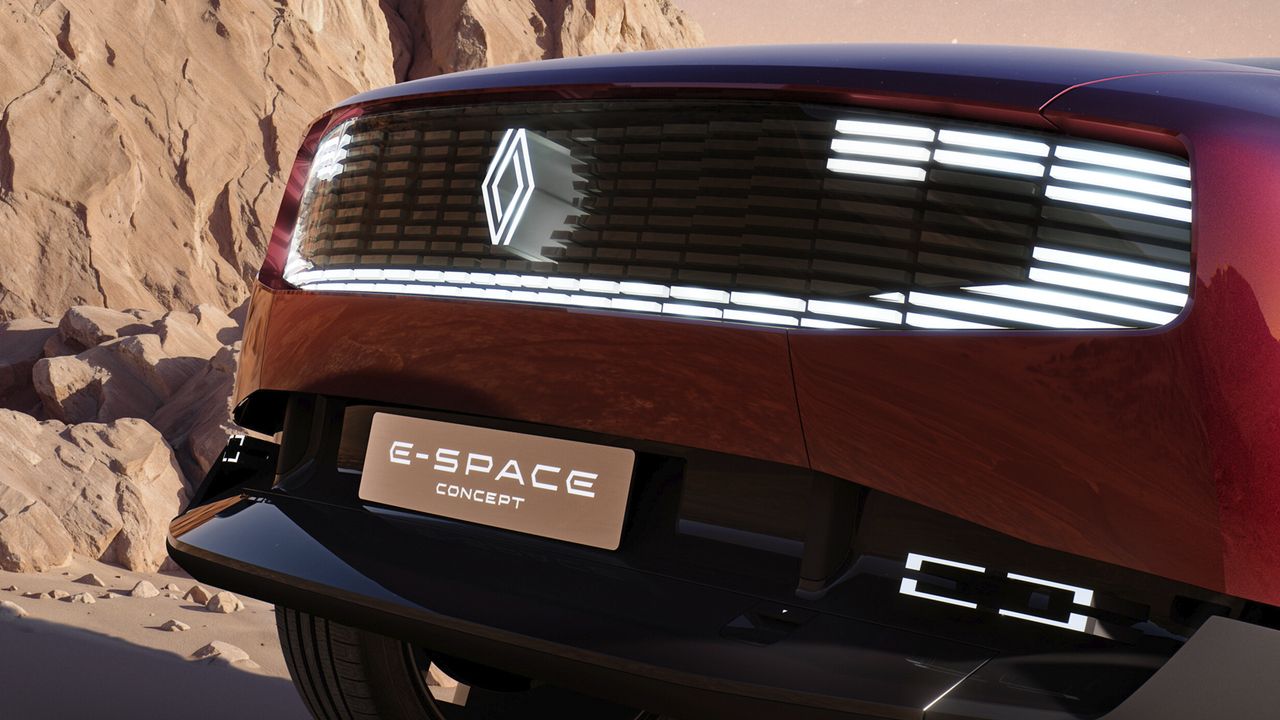 Vista delantera del concept que anticipa el futuro Renault Espace.