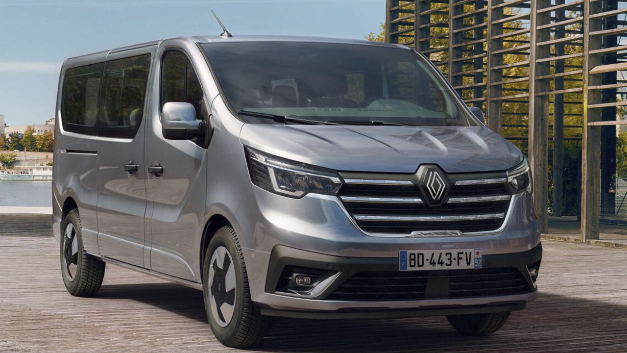 La Renault Trafic eléctrica no jubila a la diésel, que también se renueva para 2027