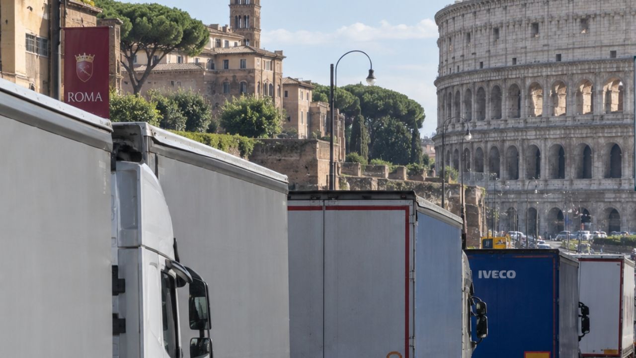 Roma, sin gasolina: varias gasolineras se quedan sin reservas y los aviones en tierra