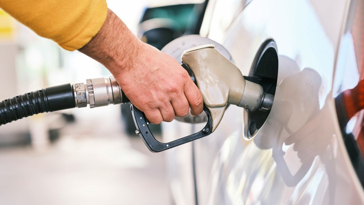 Gasolinera combustible