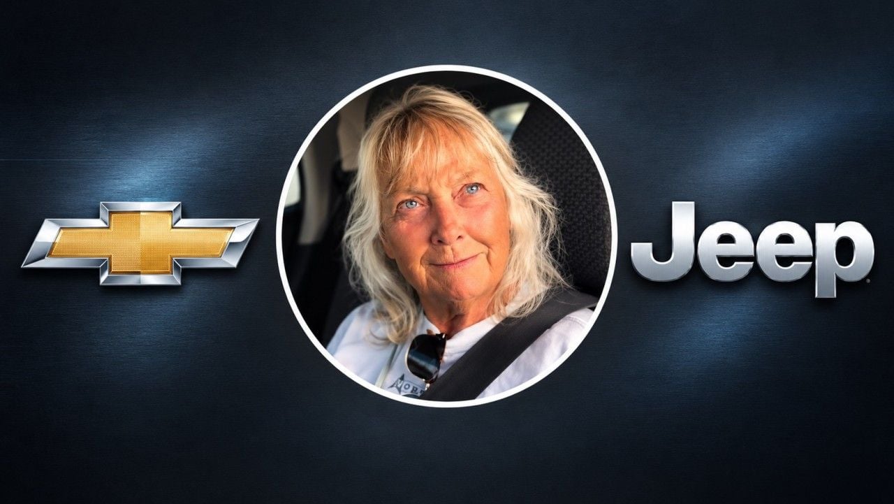 Una abuela de 71 años deja atrás a un Jeep con su Silverado y un sheriff le repite tres veces el mismo consejo