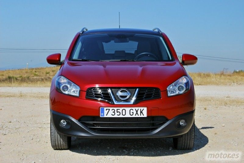 Nissan Qashqai front