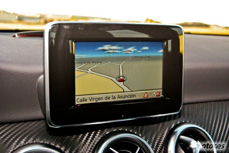 Mercedes clase a pantalla