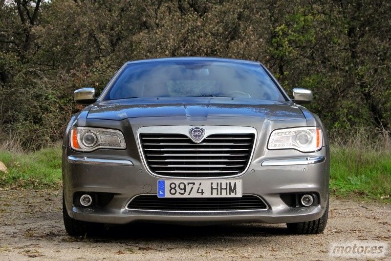 Lancia Thema frontal