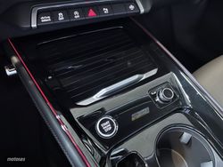 Audi Q3 Sportback Black Line Edition - Miniatura 47