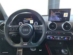 Audi Q2 35 TDI S-Tronic Adrenalin Black Line Edition - Miniatura 14