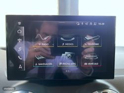 Audi Q2 35 TDI S-Tronic Adrenalin Black Line Edition - Miniatura 31