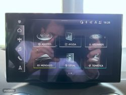 Audi Q2 35 TDI S-Tronic Adrenalin Black Line Edition - Miniatura 32