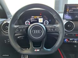 Audi Q2 35 TDI S-Tronic Adrenalin Black Line Edition - Miniatura 33