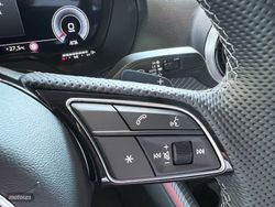 Audi Q2 35 TDI S-Tronic Adrenalin Black Line Edition - Miniatura 41