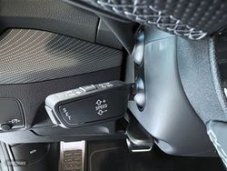 Audi Q2 35 TDI S-Tronic Adrenalin Black Line Edition - Miniatura 42