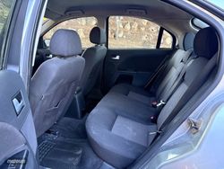 Ford Mondeo 2.0 TDCI SPORT-KLIMATIZADOR-LL/A17"-AIRBAGS-CD - Miniatura 16