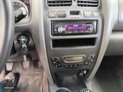 Hyundai Santa Fe 2.0 CRDI 4WD 125 CV. - Miniatura 11