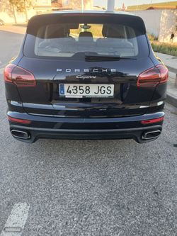 Porsche Cayenne 3.0 - Miniatura 3