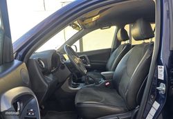 Toyota RAV 4 D4d 4x4 - Miniatura 9