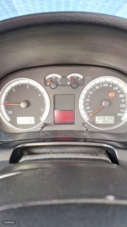 Volkswagen Golf IV - Miniatura 4