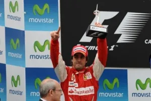 Alonso: 5 carreras, 5 podios obligados