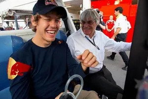 Ecclestone prefiere a un piloto de Red Bull para ganar el título