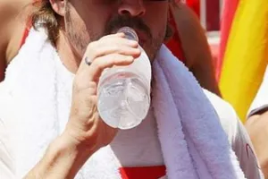Fernando Alonso no tira la toalla
