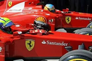 Ferrari trae actualizaciones para mejorar a una vuelta